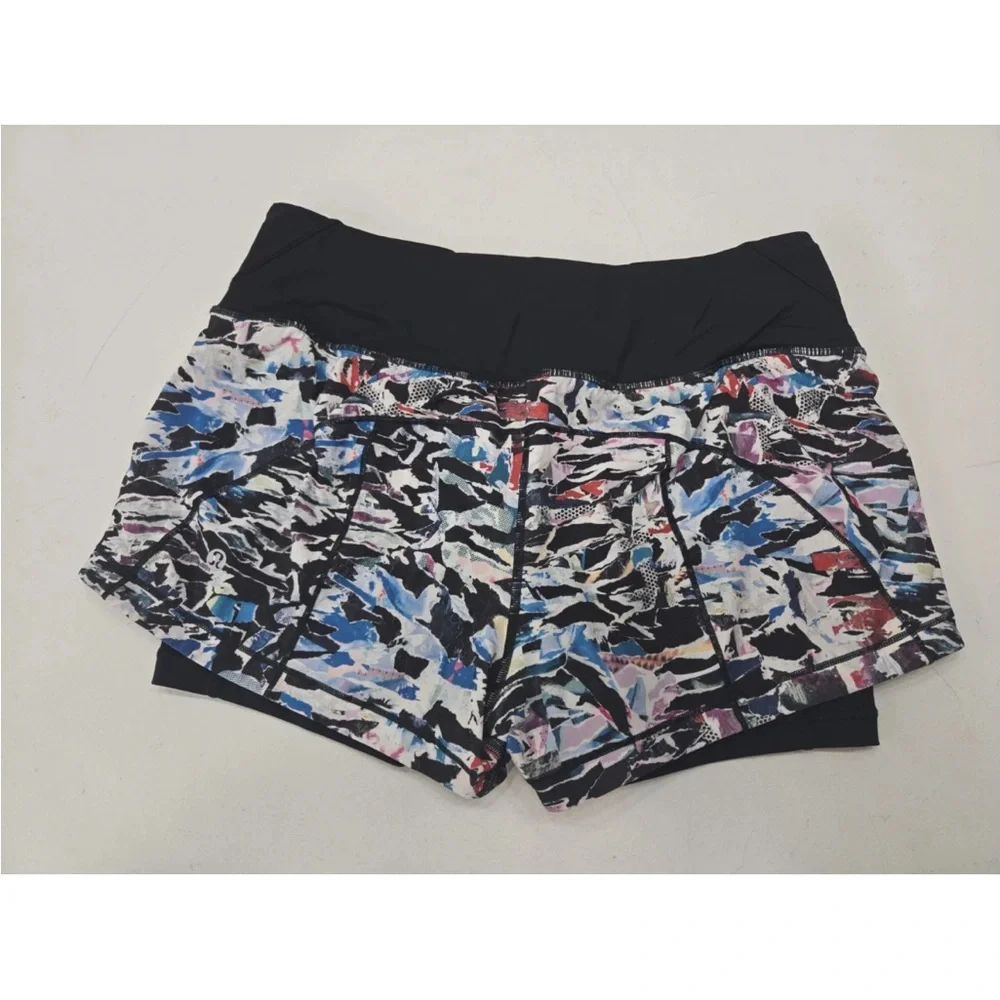 Lululemon Break Free Shorts 2.5” Culture Clash Multi Black Size 6 Womens